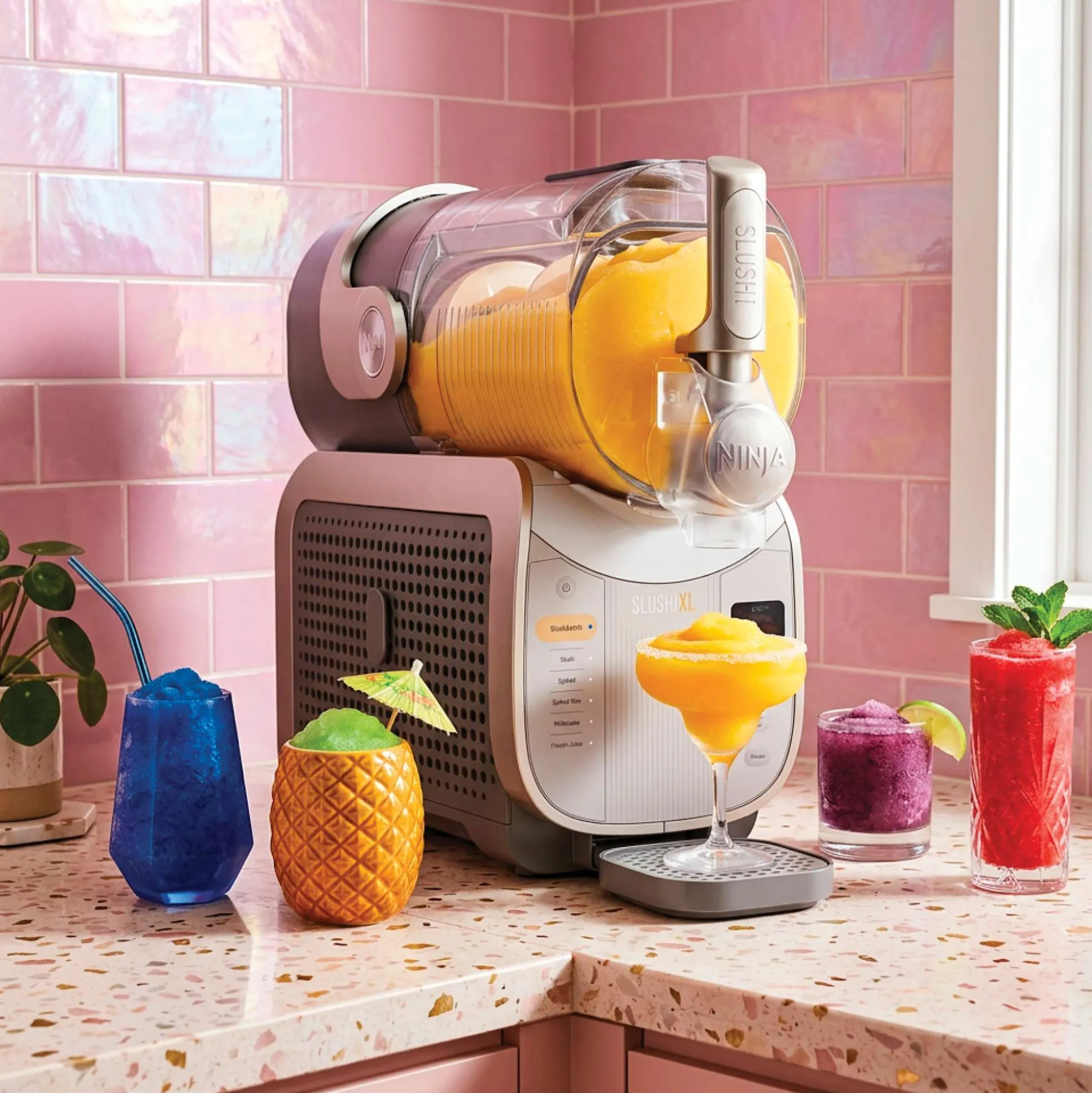 Ninja SLUSHi XL Slushie Machine in Green, 10+ Servings