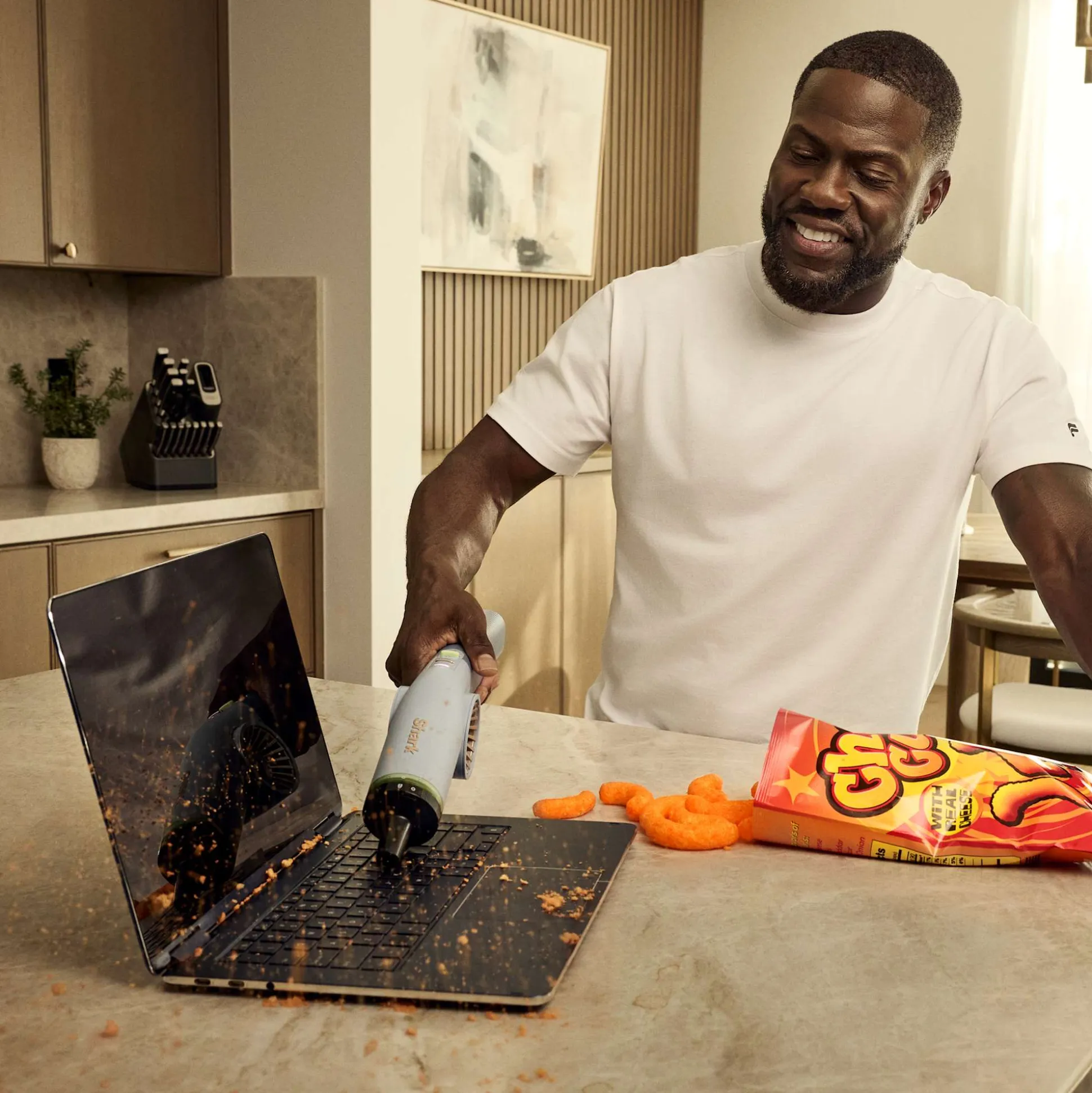 Shark BlastBoss™ Air Blower with BlastBroom™ in Strawberry Pink