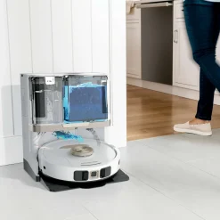 Shark® Stratos® 2-in-1 Robot Vacuum and Mop